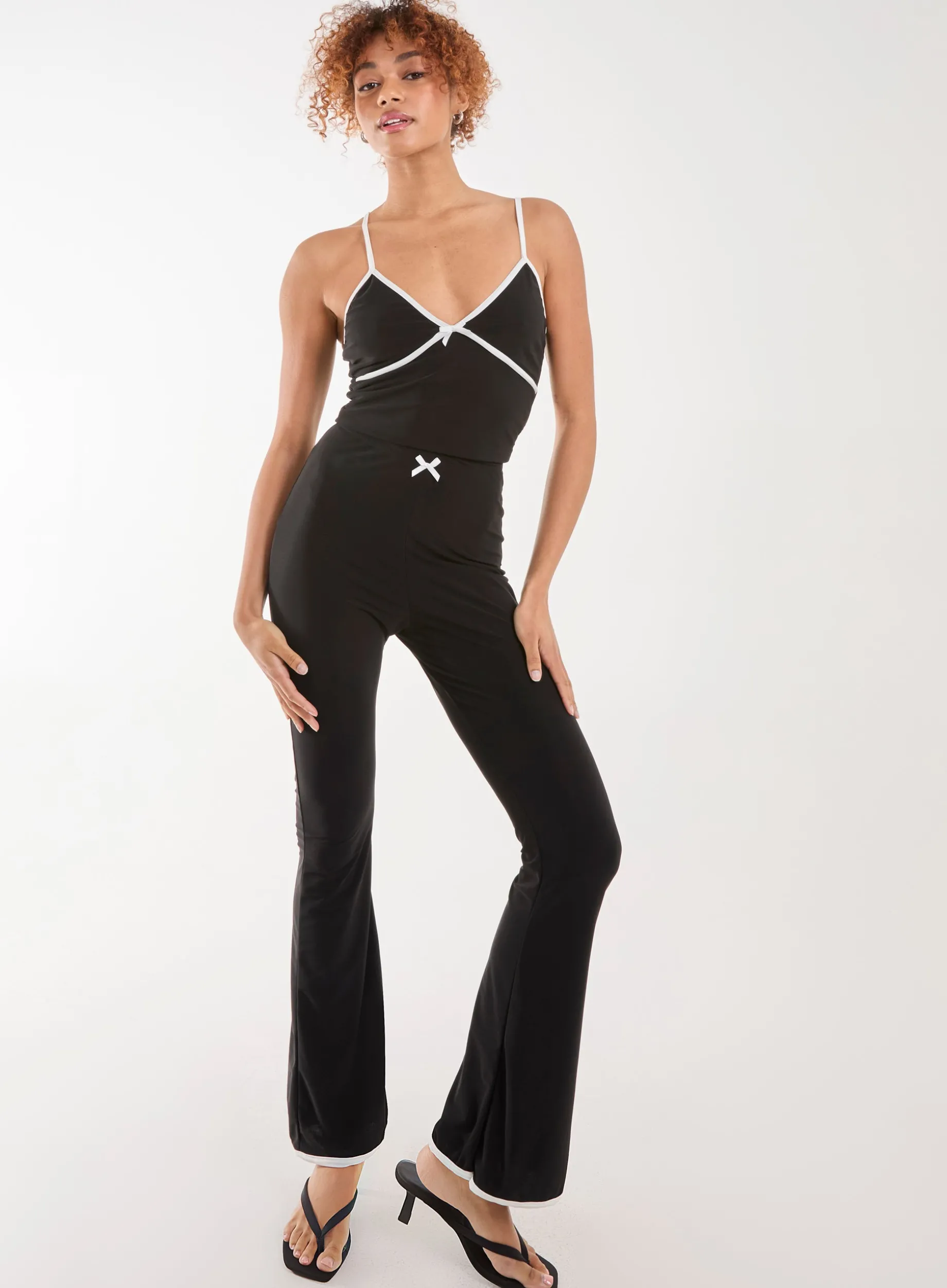 Bow Detail Piping Strappy Vest