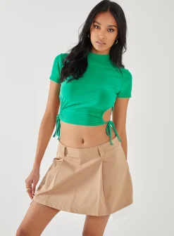 Cut Out Tide Side High Neck Crop Top