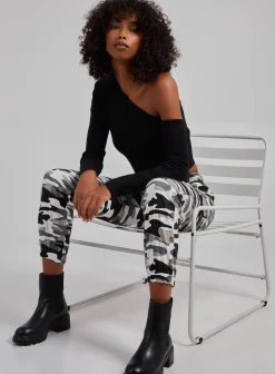 One Shoulder Long Sleeved Top