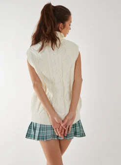 Sleeveless Knit Turtleneck