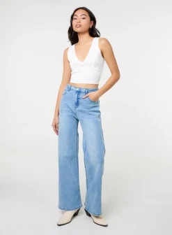 V Neck Lace Crop Top