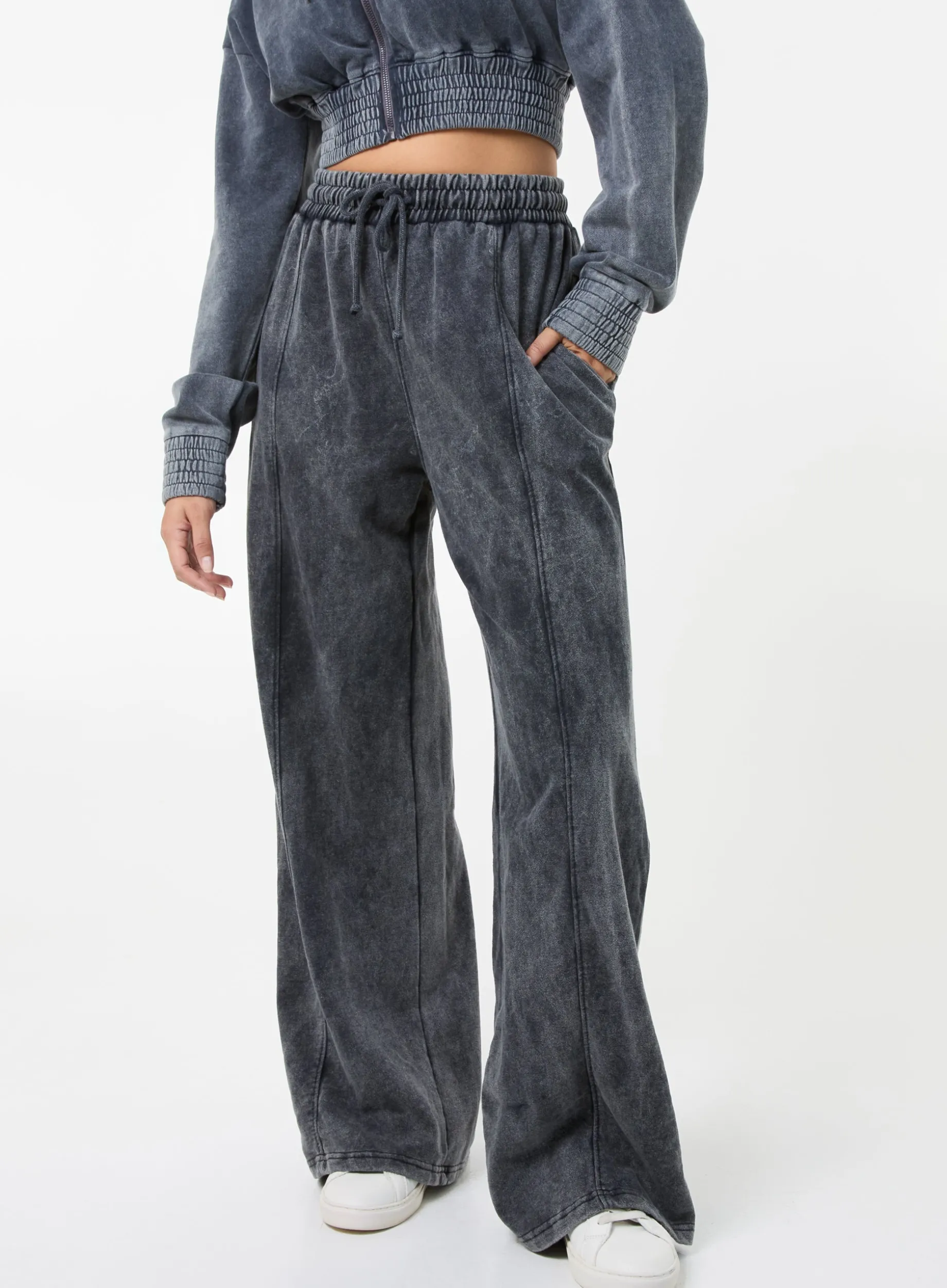 Wash Wide Leg Trousers