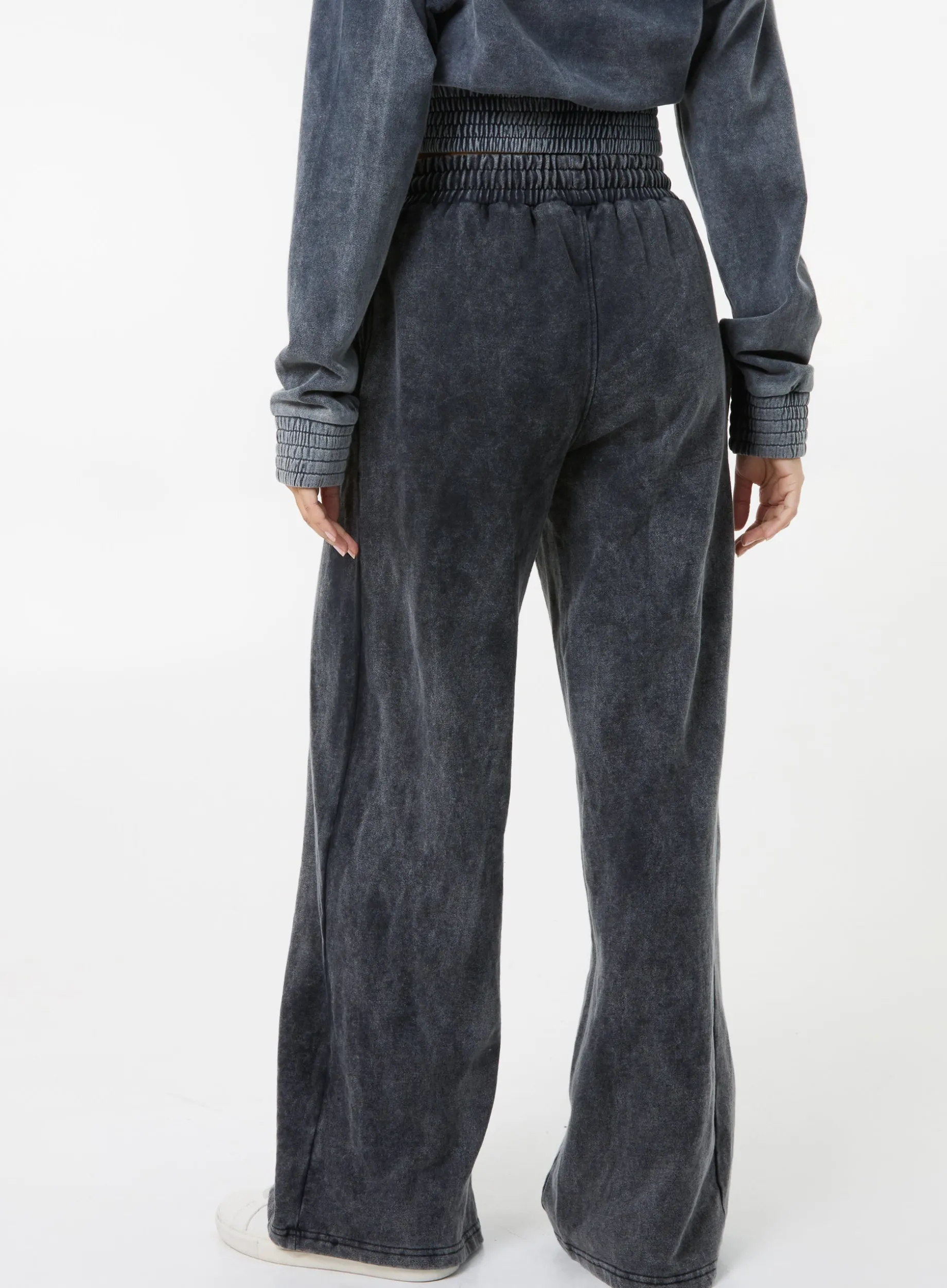 Wash Wide Leg Trousers