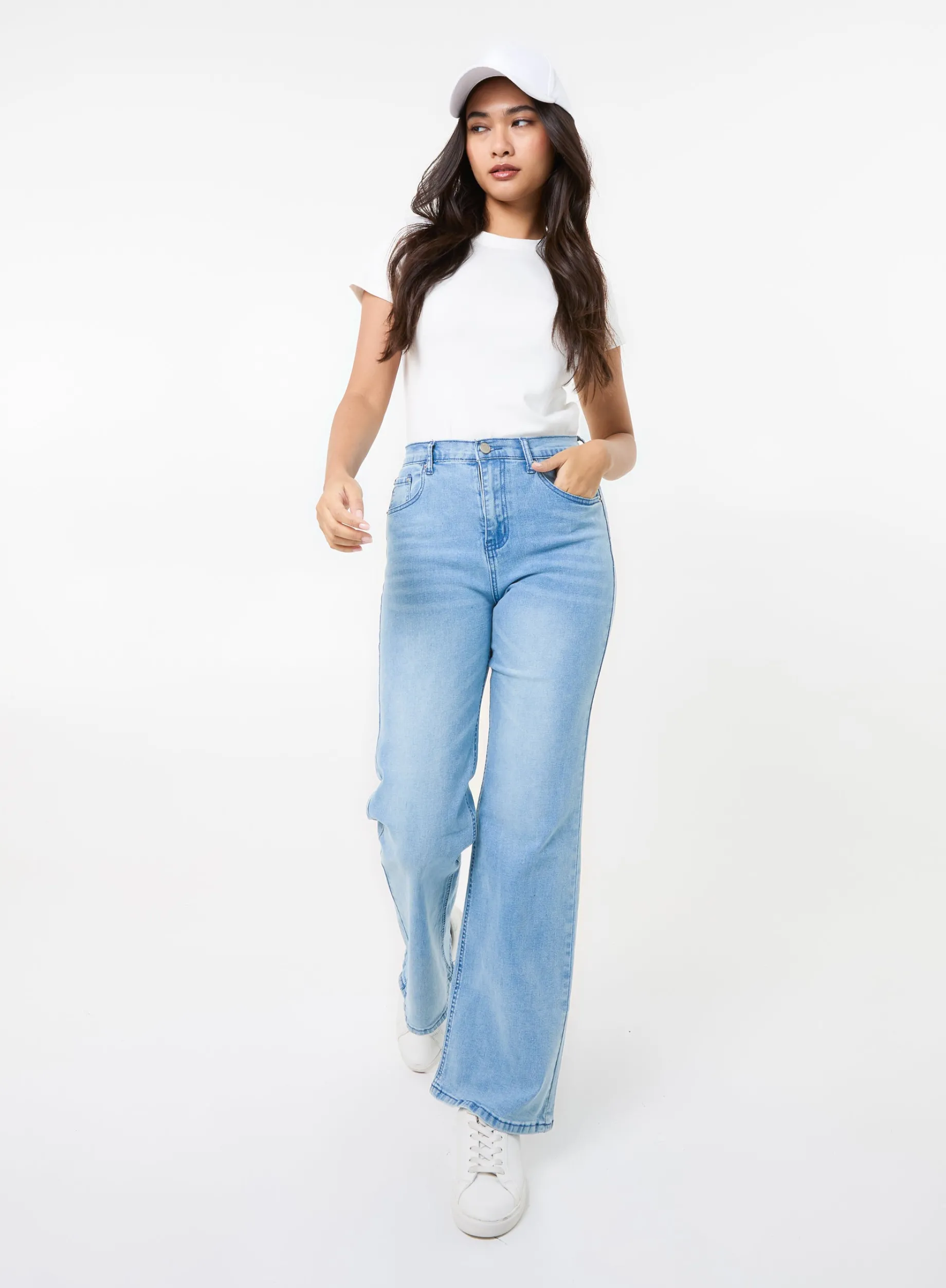 Washed Relaxed Fit High Waist Jeans