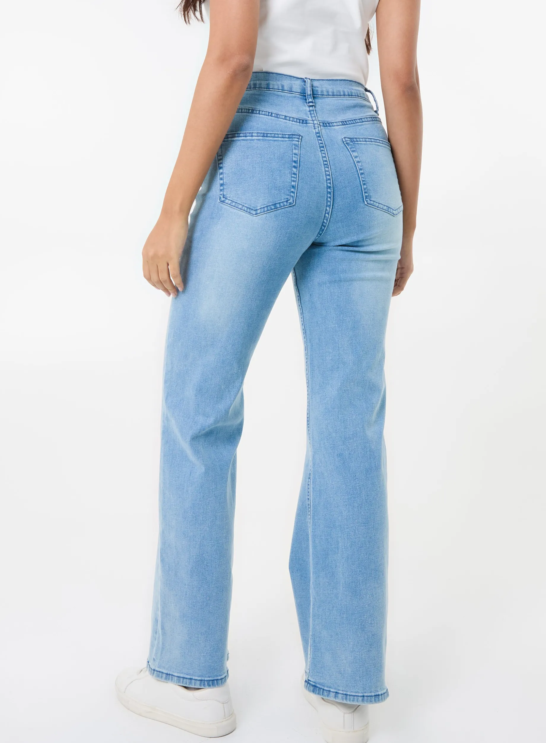 Washed Relaxed Fit High Waist Jeans